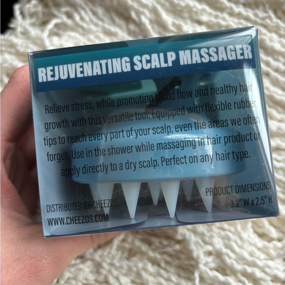 NWT Cheezos Scalp Rejuvenating Massager
